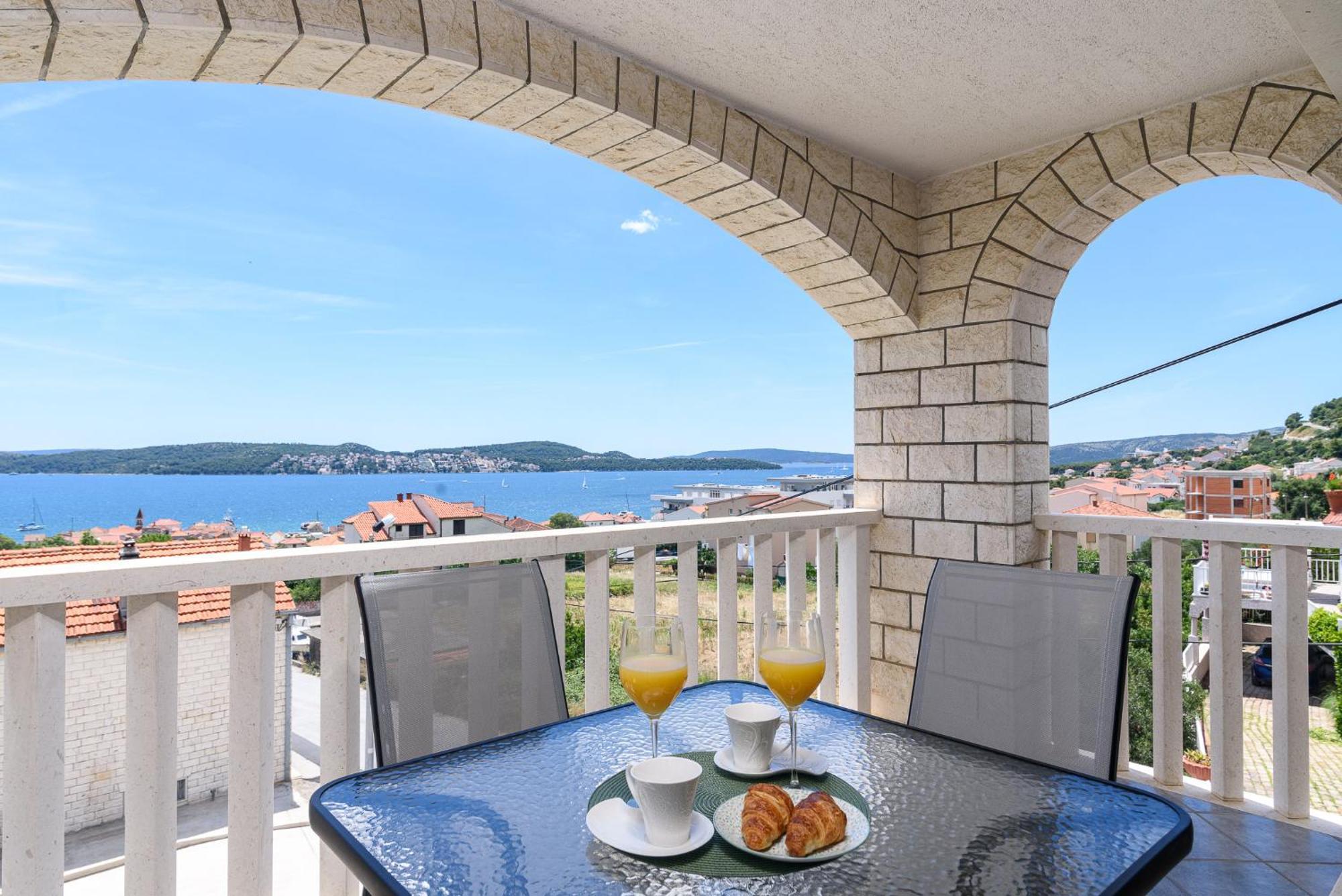 Apartments Eva Trogir Luaran gambar