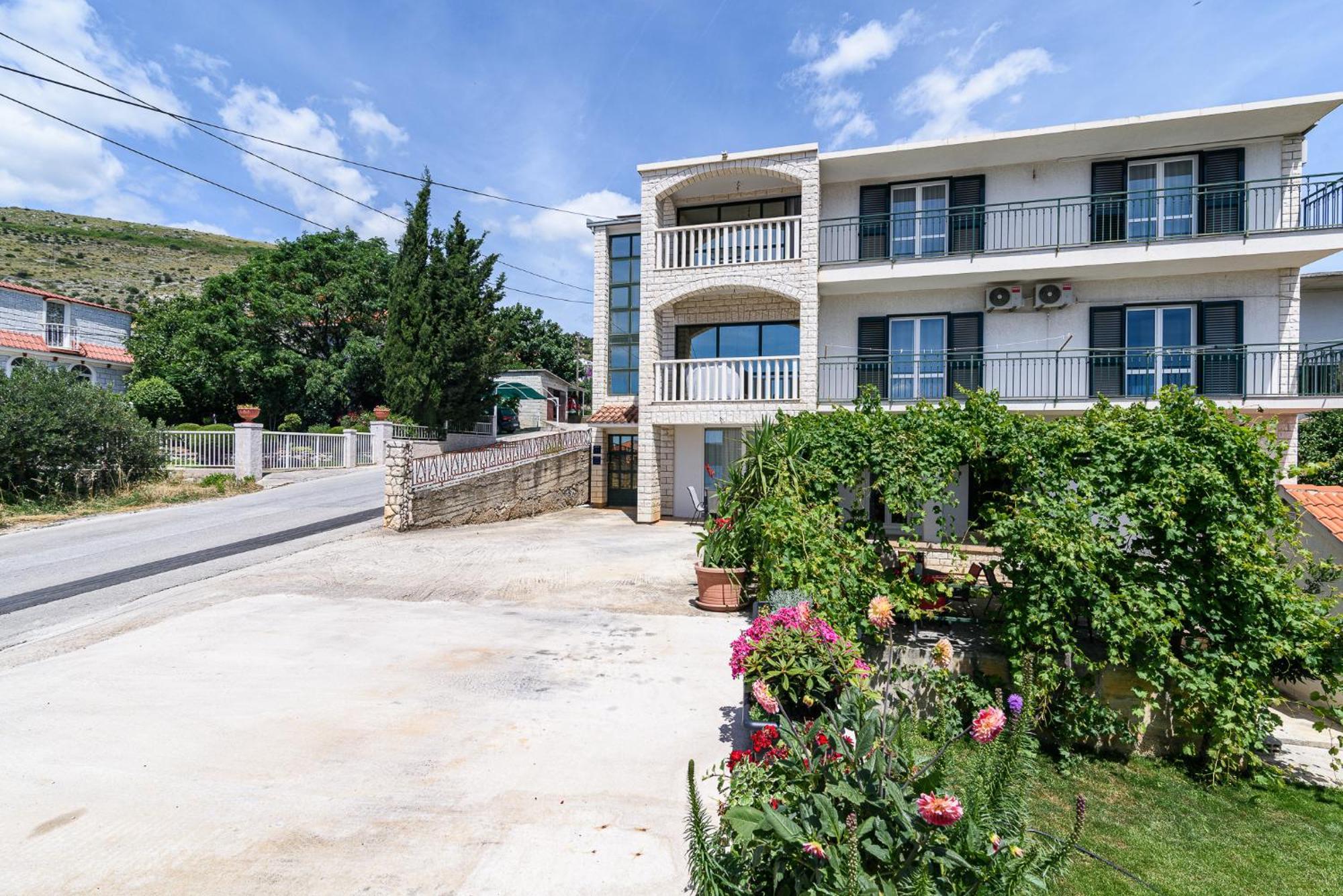 Apartments Eva Trogir Luaran gambar